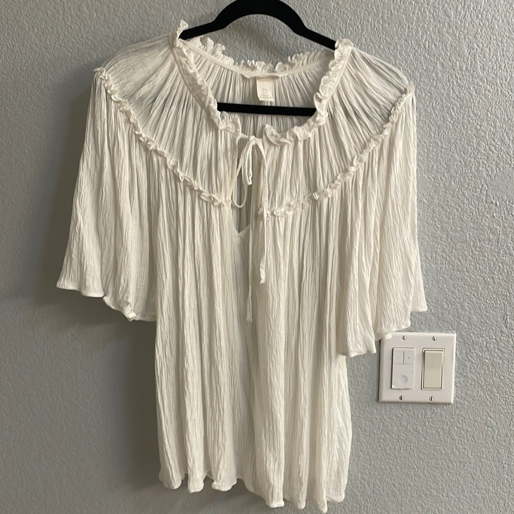 Flowy white top
